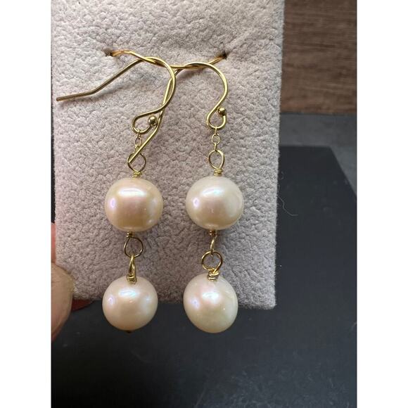 Cultured pearl dangle earrings in YG over sterling silver - Picture 6 of 11